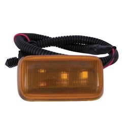 DRIVER OR PASSENGER FRONT SIDE MARKER LIGHT ASSEMBLY
