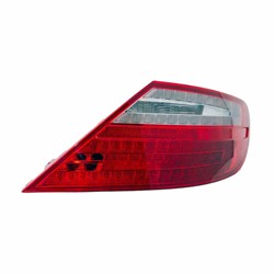 OE PASSENGER SIDE TAIL LIGHT ASSEMBLY