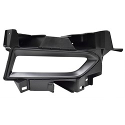 FRONT PASENGER SIDE FOG LIGHT BEZEL