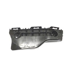DRIVER SIDE OUTER FRONT BUMPER COVER RETAINER